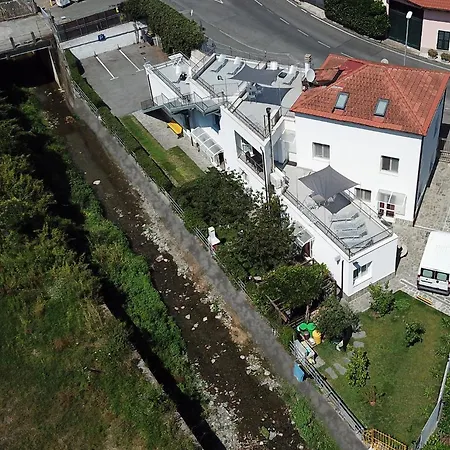 4u Parcheggio Interno 3* キアーヴァリ