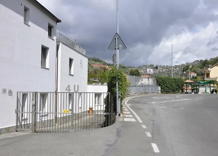 4u Parcheggio Interno ベッド・アンド・ブレックファスト 3*