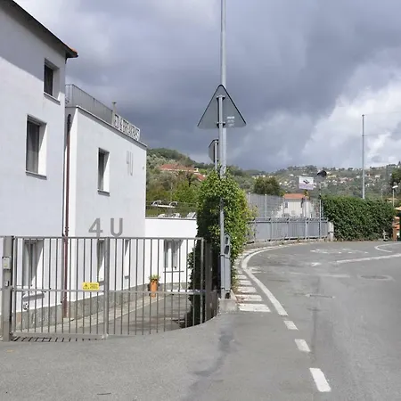 4u Parcheggio Interno Frühstückspension 3*