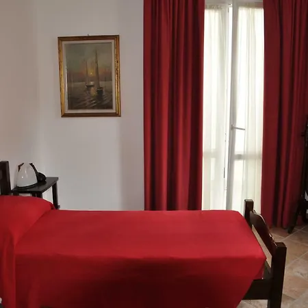 فندق مبيت وإفطار 4u Parcheggio Interno كيافاري