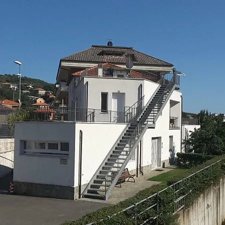4u Parcheggio Interno Chiavari